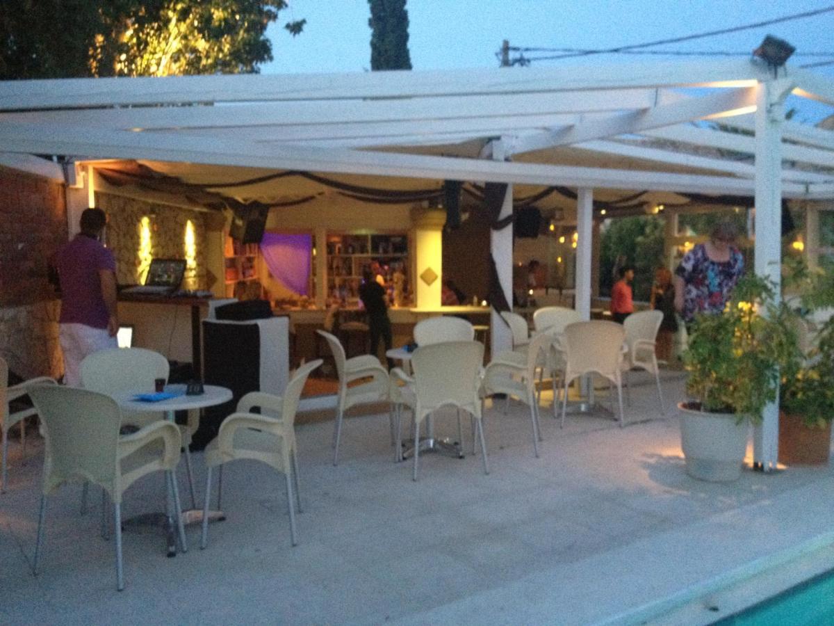 Hotel Pantheon Hall Mesongi