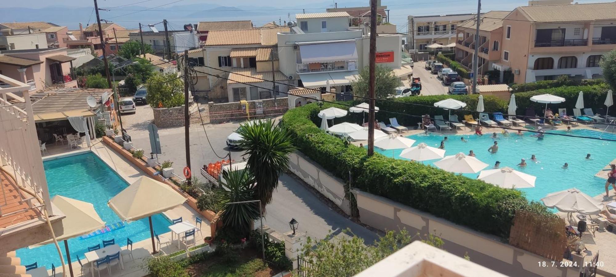Hotel Pantheon Hall Mesongi